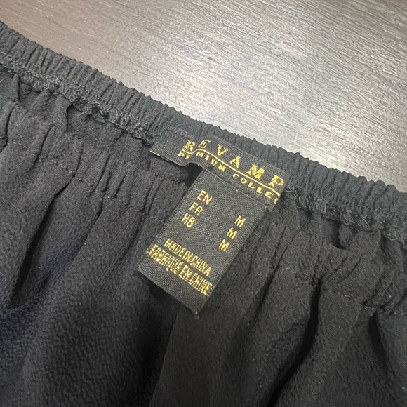 Black Ruffle Crop Top - Picture 2 of 3